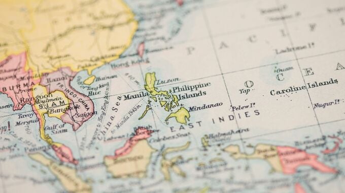 フィリピン中銀が異例の「臨時会合」、金利据え置きもインフレ5.1％予測。中東緊迫で投資環境に激震