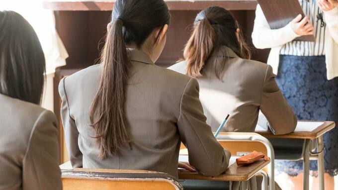 入学早々「落ちこぼれる」可能性も…新・学習指導要領「驚愕の厳しさ」【塾講師が解説】