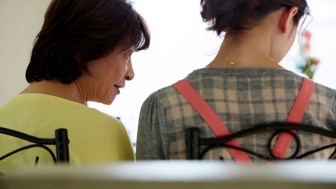 めっちゃ快適なんですけど！義実家への帰省をやめた〈40歳女性〉が気づいたお盆の負担と真実「10万円払ってお手伝いに行っていたのかな」