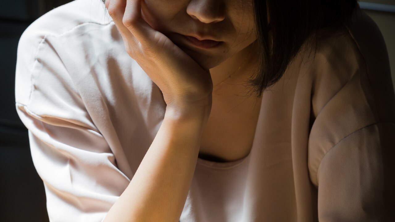 なぜ「ASDは愛情不足が原因」だと誤認されるようになったのか