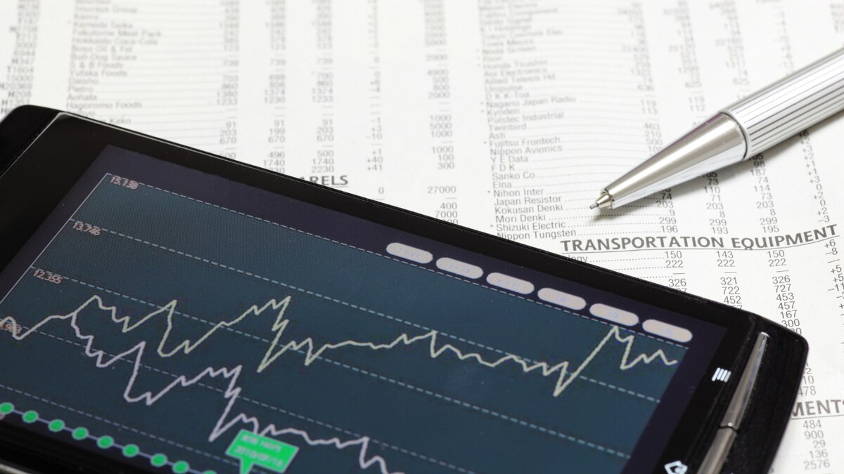 歴史に名を刻んだ投資家「ジョージ・ソロス」氏とは？ | ゴールドオンライン