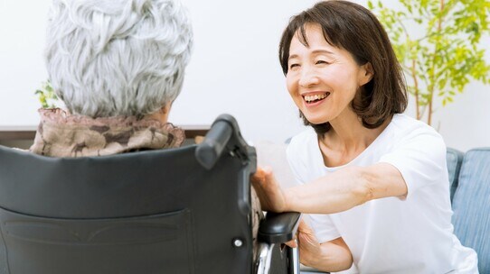 親の老いる姿に愕然…家族が老親の「老い」を受け入れない現実