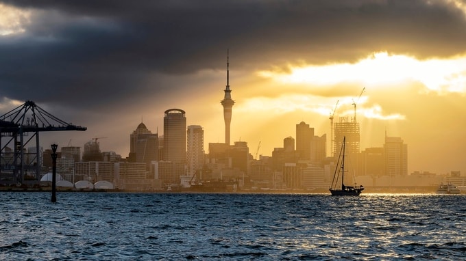 〈NZ不動産〉銀行金利7～8％、住宅平均価格100万NZドル超の厳しい状況…投資家の動きは？【現地バイヤーが解説】