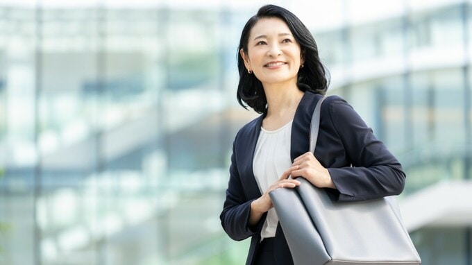 「妻」や「母」ではない自分をもつ「葛藤」と「自己実現」――53歳で起業した元専業主婦が語る「主婦の仕事復帰」の実態