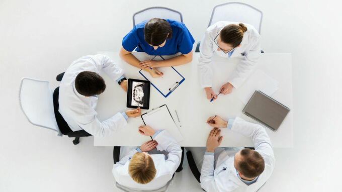 クリニックスタッフのモチベーションを高める「朝礼」の活用