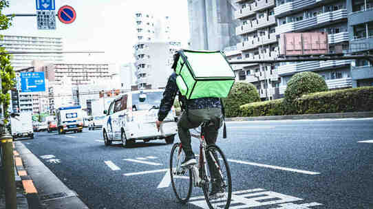 「テレワーク」の広がりで、出前は増えているのでしょうか