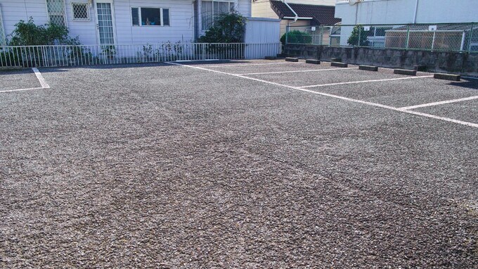 63歳会社員、相続したのは「固定資産税120万円＆毎月の収益15万円」の駐車場…〈4億円の収益物件〉建設の勝算は？