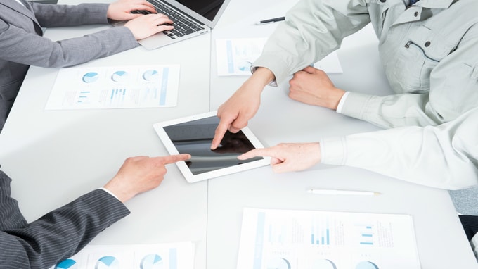 対話型営業をスムーズに…タブレットへの情報集約テクニック