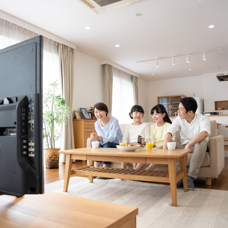 2019年のテレビCM総出稿量は、関東・関西・名古屋3地区ともに前年と大きく変わらず、ほぼ横ばいとなった。