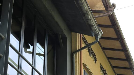 年金月24万円・自宅売却益2,000万円の72歳夫婦が「海辺のスローライフ」を始めて1年半→訪ねた娘が驚いた〈生活の実態〉