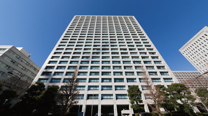 障害者雇用　無責任の連鎖　中央省庁の8割、3460人が水増し 障害者雇用に関連する企業に注目が