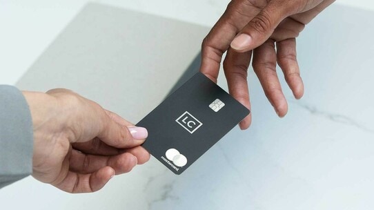 なぜ数年ごとに「クレジットカードの見直し」が必要なのか