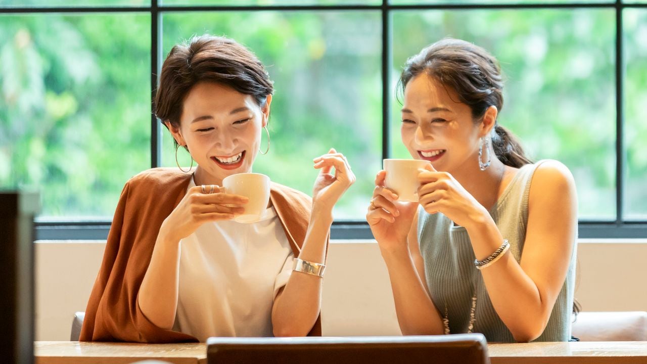 〈年収1,000万円超〉45歳のサラリーマンの父、息子の「名門私立小」合格に涙したが…入学後、通帳から消えていく毎月の給料。原因は〈ママ友ランチ1回7,000円〉の世界