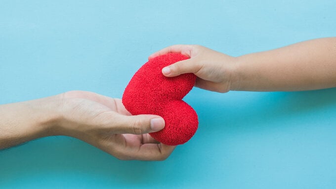 子を「稼げる大人」にしたい…親の話し方が将来の年収を左右？