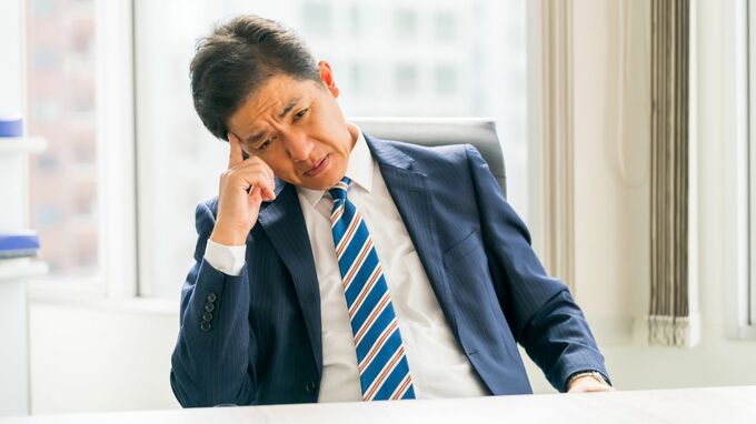 年収1,000万円もあったんだぞ…資産1,300万円・61歳元営業部長、収入ダウン・ダウン・さらにダウンで「新卒並み」厳しい現実に嘆き