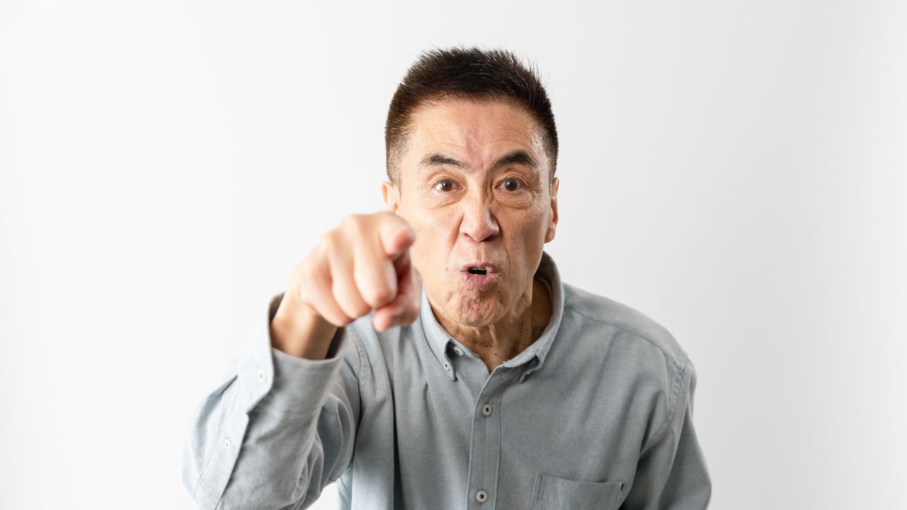 「俺を誰だと思ってるんだ！」〈年金月20万円〉部下から慕われた66歳元部長、〈年金事務所〉で怒号のワケ
