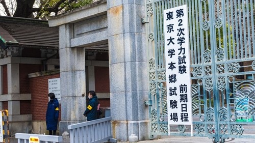 「模範解答を先に見て、その解法を覚える」。それが、暗記数学の具体的なやり方だという。