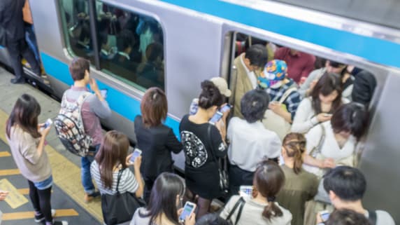 通勤ラッシュ＆満員電車が不動産価値に影響？「都市部＆好立地」の物件が値上がりし続けるワケ