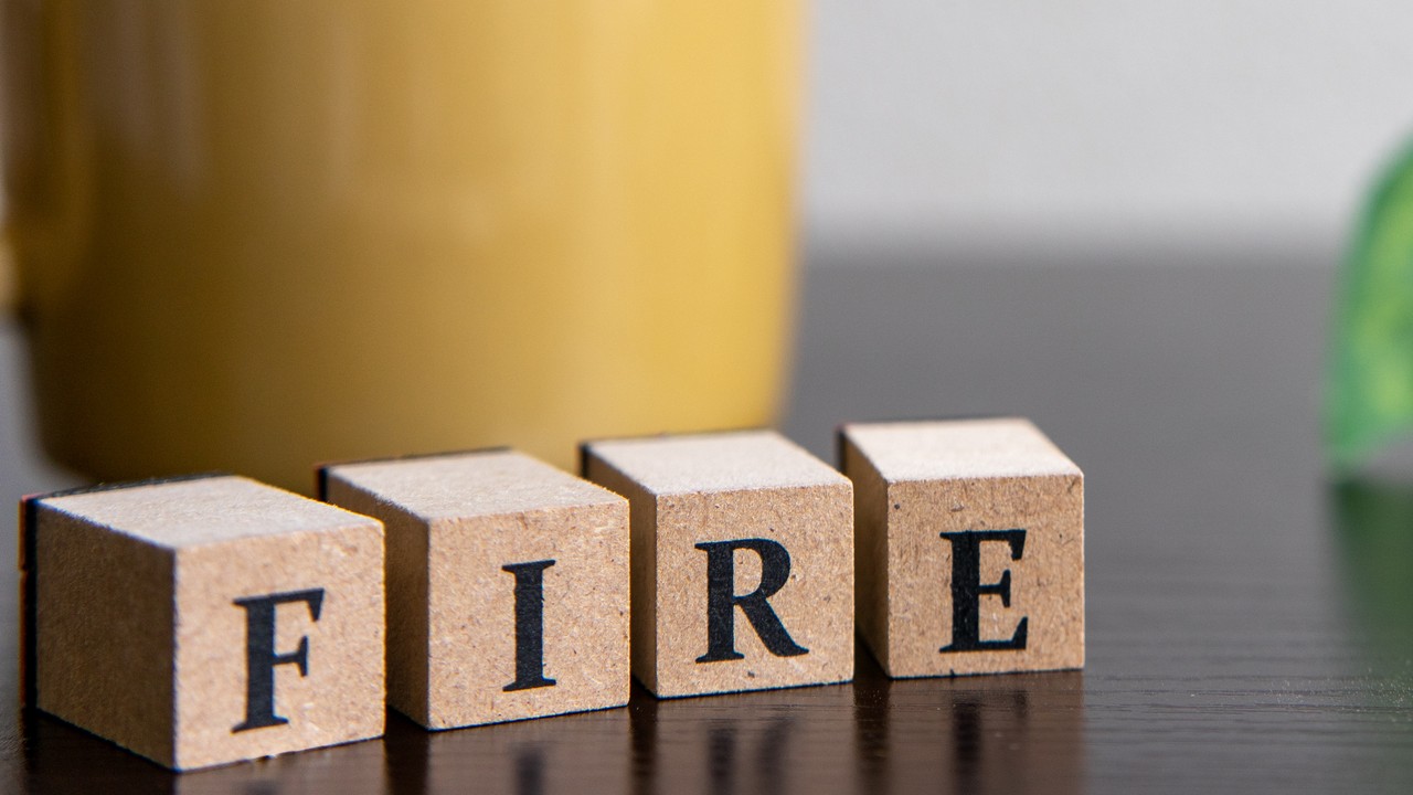 会社員がFIREを実現するには不動産投資が向いている理由