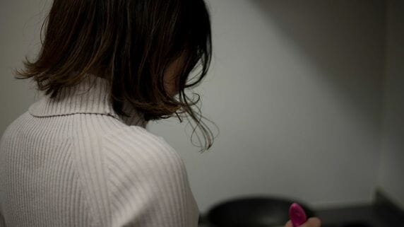 もう無理です…〈年金月15万円〉〈貯金1,200万円〉の父、75歳で要介護に。自分の人生を投げうった一人娘「心の糸」が切れた日