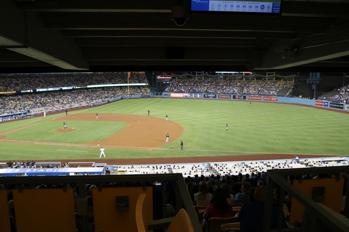 ロサンゼルス・ドジャーズ、ヒスパニック系コミュニティとの溝深まる…支援はわずか1億5千万円？【国際税理士が解説】