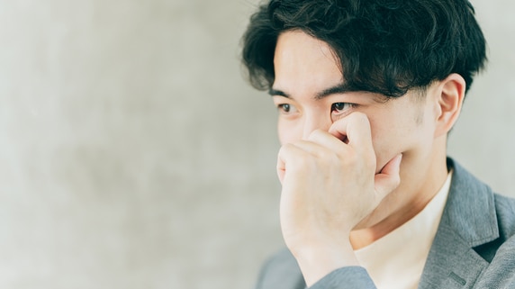 神様は不公平です…うだつが上がらなかった〈32歳平社員〉が「年収400万円→3,000万円」の敏腕社長に！52歳元上司も驚いた15年間の軌跡