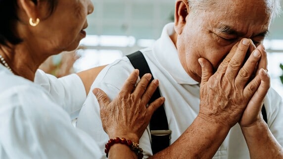 「まさかあの子が…」年金月24万円の75歳夫婦が泣いた夏休み。孫を連れて帰省した長男の“優しすぎる提案”の正体