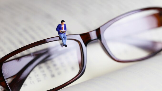 「加齢」以外は30、40代でも注意…「白内障」発症の原因7つ