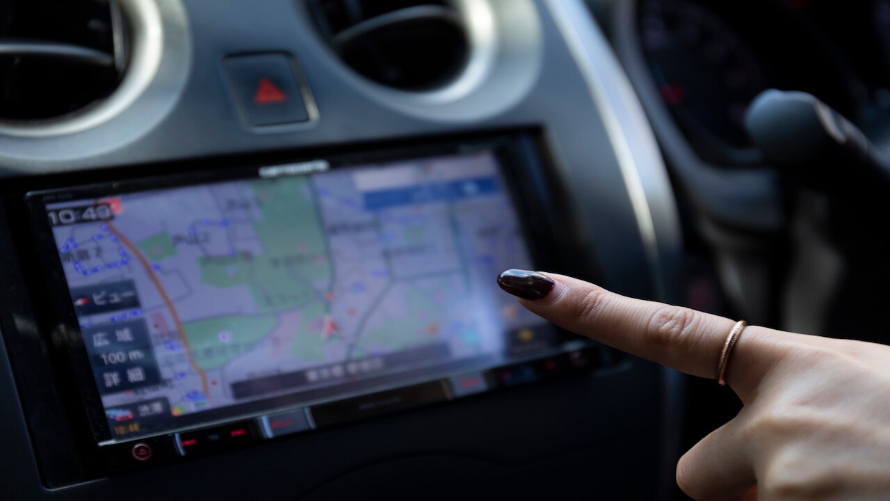 愛人にプレゼントする車を「経費」にすることはできるのか?