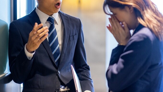 その発言「パワハラ」かも？注意すべき「3つのポイント」【弁護士が事例で解説】