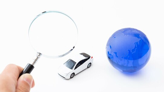 白い車が「あおり運転のターゲットになりやすい」は本当か?