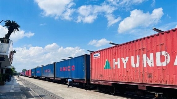 ベトナム、「中国への農産物輸送」を強化へ。海上輸送ではなく〈鉄道〉で輸送するワケ