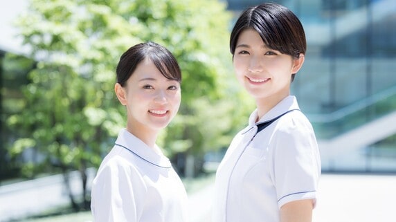 賃⾦アップだけではダメ！令和の時代に選ばれるクリニックの「⼈材戦略」