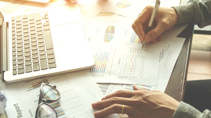 企業の営業成績・財務状況を明確化する「月次決算」の重要性