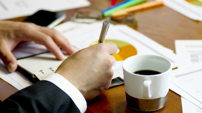 「前期比較」で決算書の誤った数字を見抜く方法