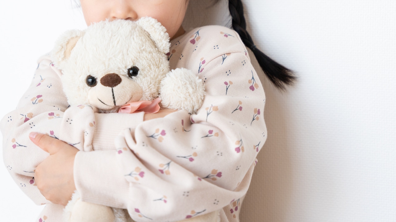 自分のせいでけんかしている…「両親の不仲」に涙する子ども、親に対する「児童精神科医の助言」