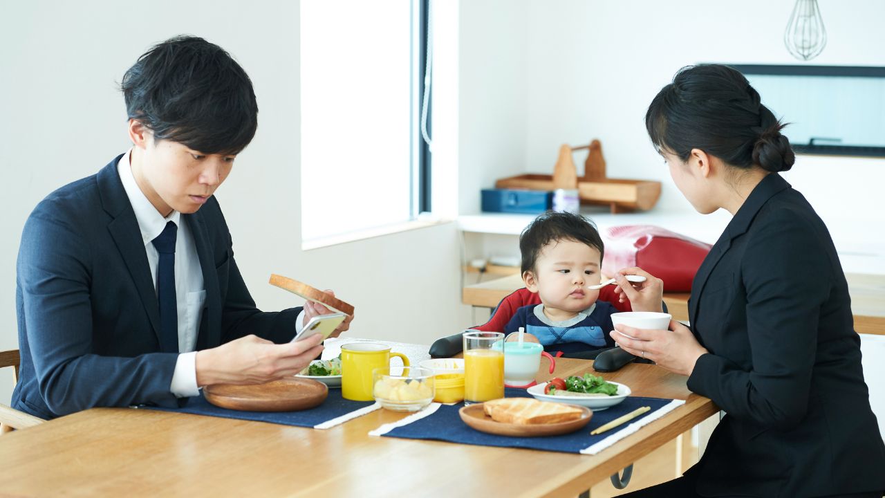 「実家近くで子育てしたかったな…」都内マンション“3LDKで億超え”、隣県で賃貸暮らしをせざるを得ない〈30代共働き夫婦〉の絶望
