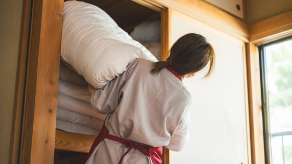 私だって実家でのんびりしたかった…「毎年10万円の出費」「総勢12人が集結」の正月を乗り切った〈敷地内同居10年目〉共働き妻の静かな決心