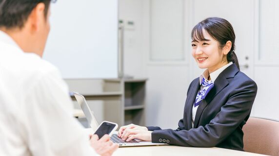 金融庁の甘い見通しとは裏腹に…「保険ショップ」で加入する保険が「割高」なワケ【元キャリア官僚が警告】