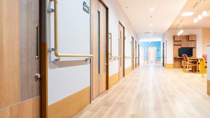 老人ホームは動物園…「考えること」を放棄した高齢者の末路