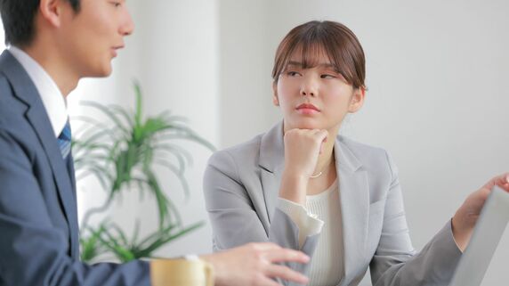 ビジネスや人間関係で致命的な「ムダに話が長い人」という評価…改善するための「効果的な方法」とは【大東文化大学名誉教授が解説】