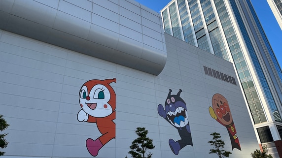 テレビアニメ化から30年で6.6兆円を稼ぎ出した「アンパンマン」…アメコミヒーローを超えた「最強のマン」と言えるワケ