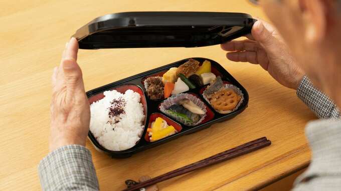 「毎日一人でご飯。でも後悔はありません」〈年金月20万円・66歳男性〉離婚後の団地暮らしで気づいた幸せ