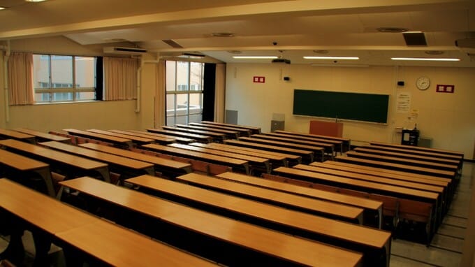 【大学教授になる方法】博士号を取得しても…ライバル多数で就職の可能性は常に「未知数」