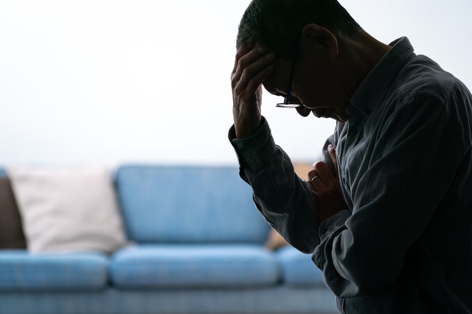 お前、いつまでいる気なんだ…〈年収380万円・年金見込額月24万円〉63歳父が我慢の限界。実家に居座る〈年収600万円・貯蓄3,000万円〉39歳息子に「今年中に去れ」と命じたワケ