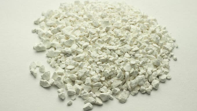 TBM 石灰石で紙の代わり 意外な企業が株主…