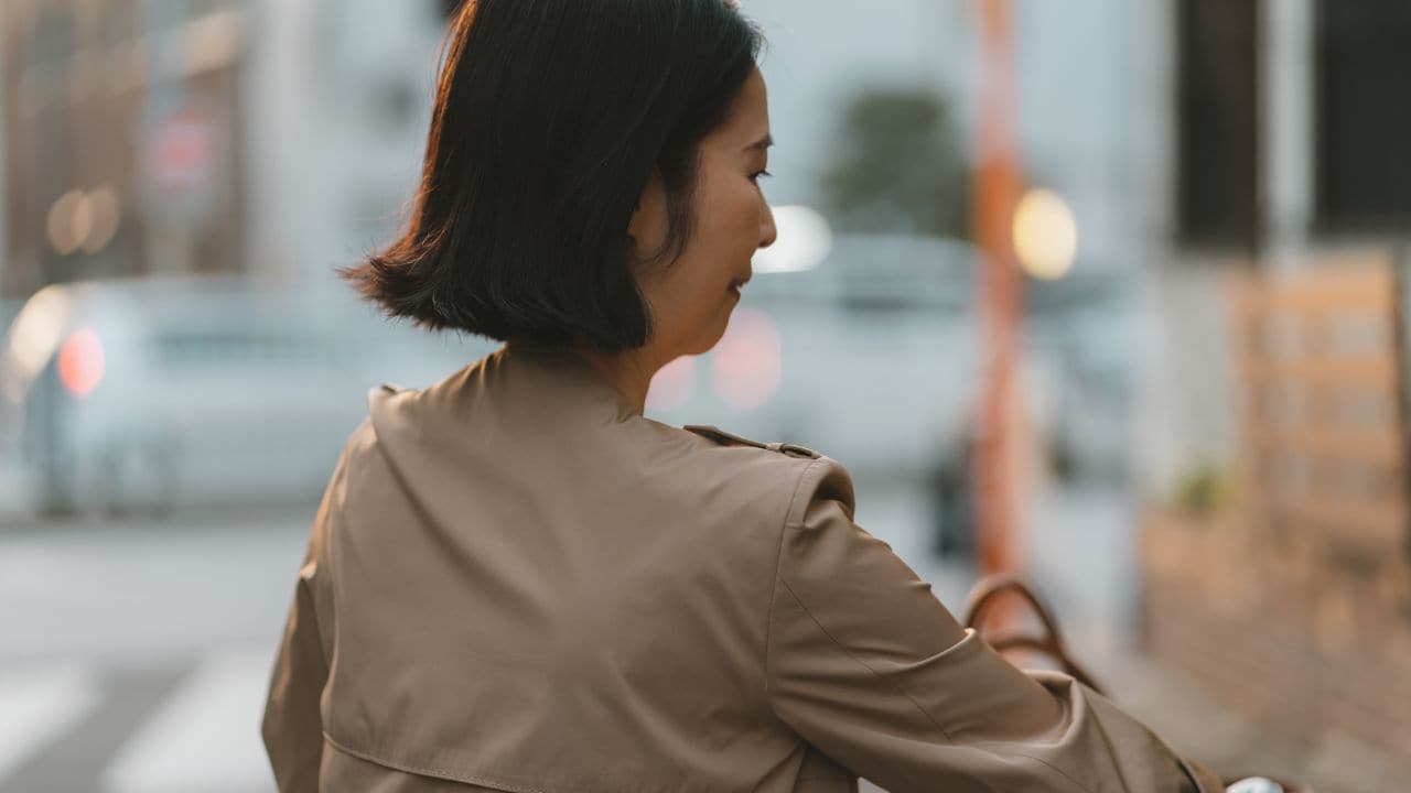 「私は一人でも生きていけると思っていた…」年収800万円・55歳独身女性。突然の病で知る、〈貯蓄5,000万円〉があっても埋まらない「圧倒的な孤独と恐怖」