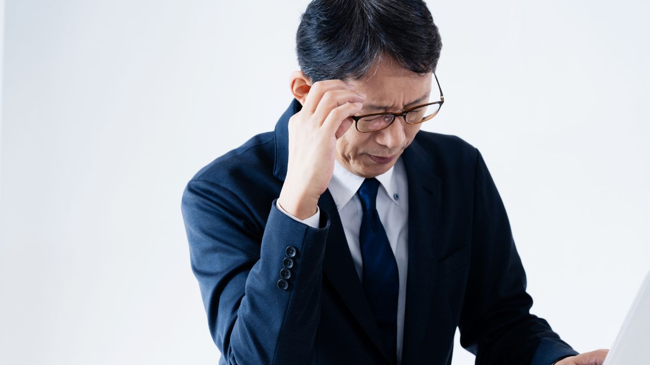 「“月20万円は稼げる”は幻想でした…」〈月収25万円〉収入激減に焦る62歳元会社員、言葉巧みに引っかかった「副業詐欺」の中身
