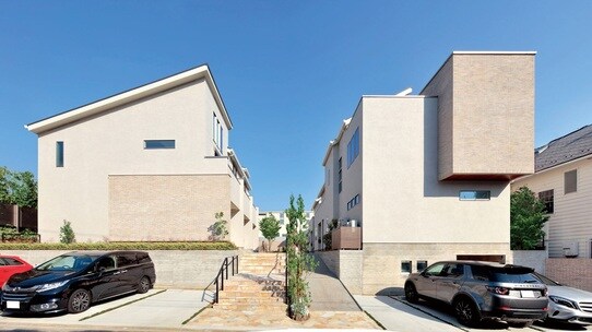 シニア世代の自宅事情…建替えで「理想の家+家賃収入」を実現
