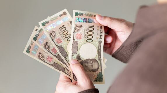 「教育費だけで精いっぱい…老後資金まで手が回りません」〈46歳・男性会社員〉家計を見直して気づいた盲点